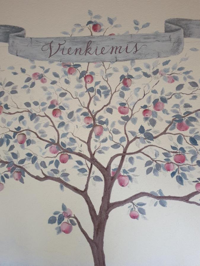 Vienkiemis Kretinga Exterior foto